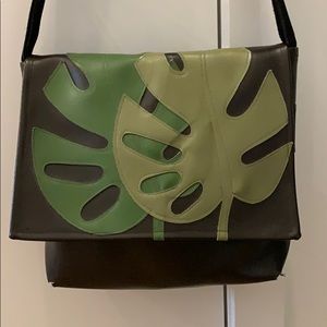 🖤 RARE Astrosatchel vegan leather messenger bag